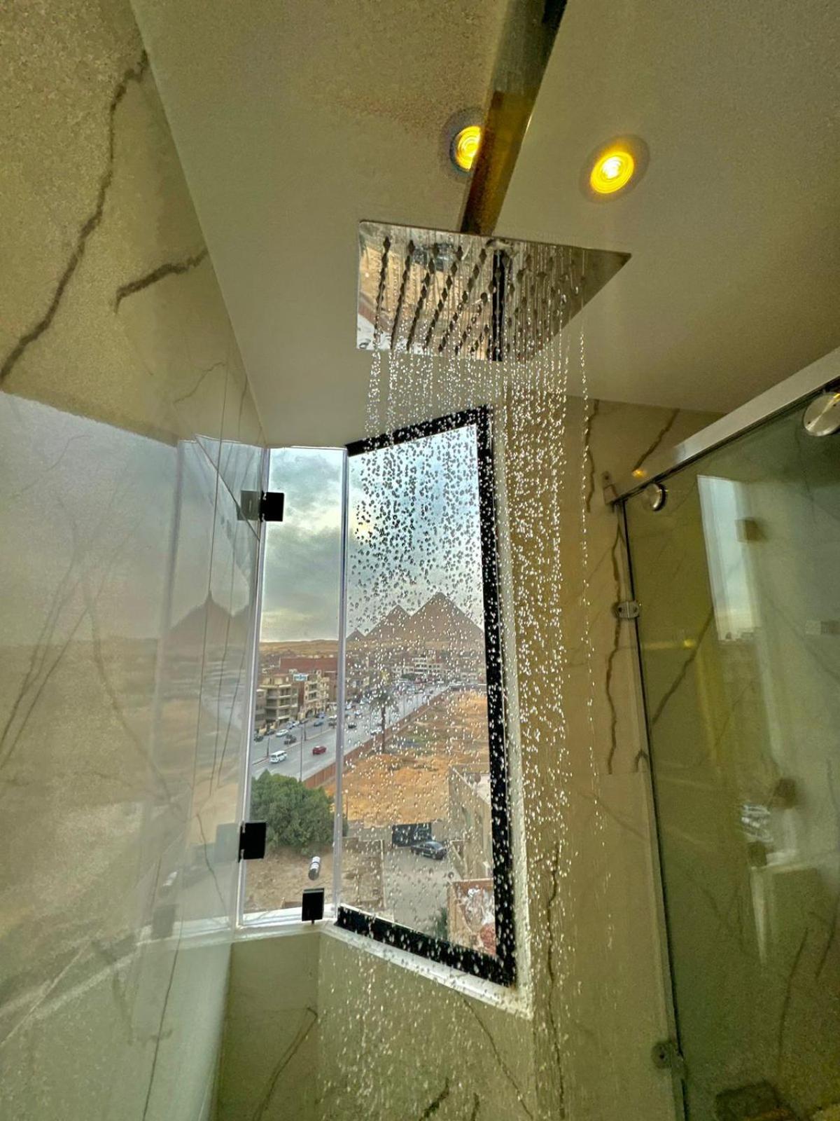 Ostello Rotana Pyramids View Nazlet el-Sîsi Esterno foto