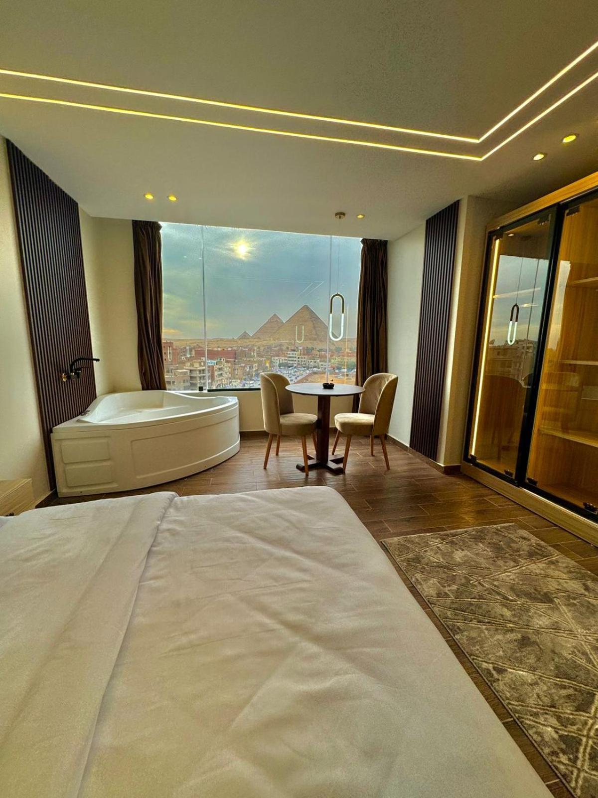 Ostello Rotana Pyramids View Nazlet el-Sîsi Esterno foto