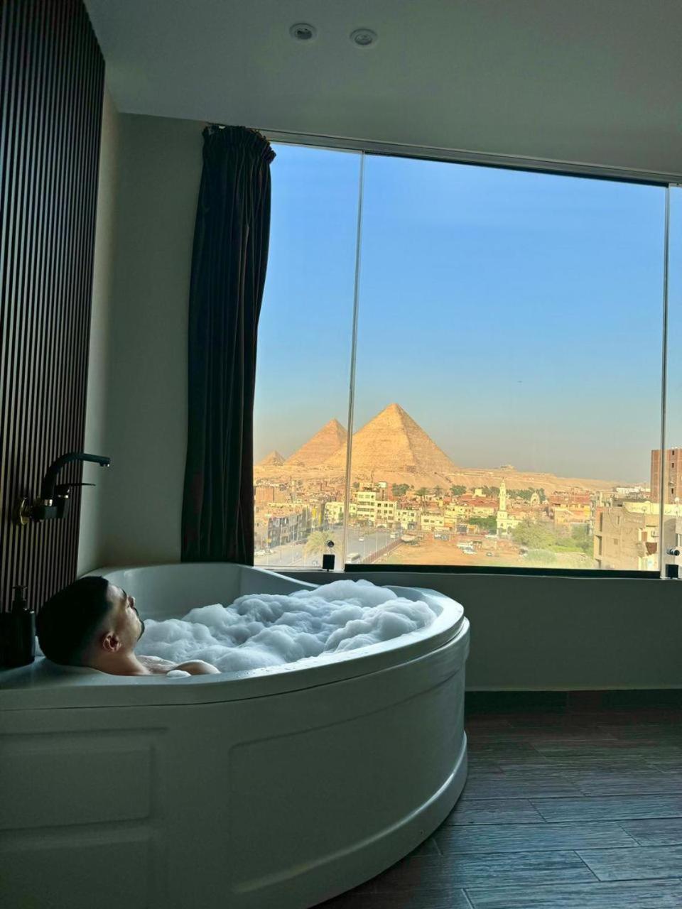 Ostello Rotana Pyramids View Nazlet el-Sîsi Esterno foto